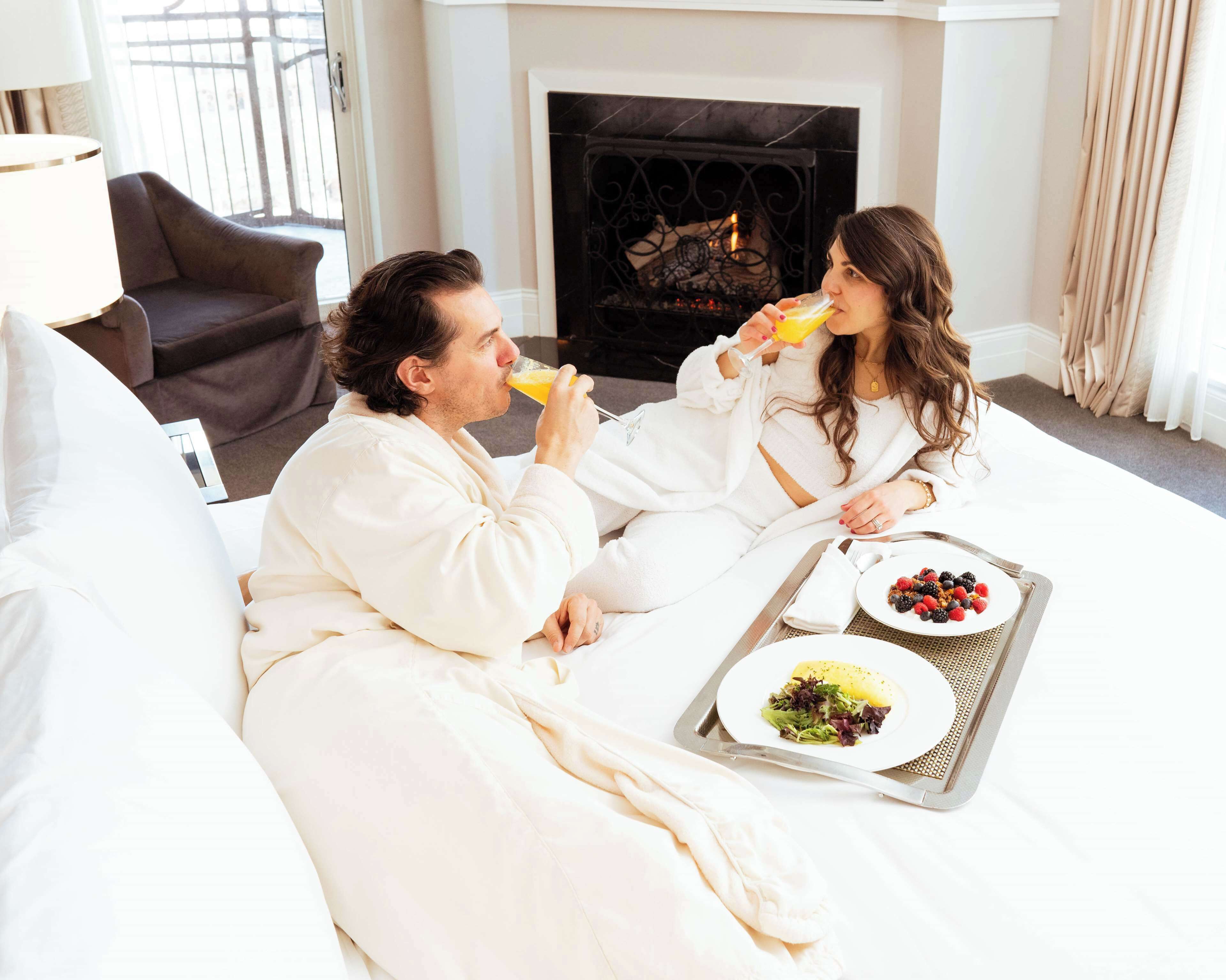 Photo - Waldorf Astoria Chicago