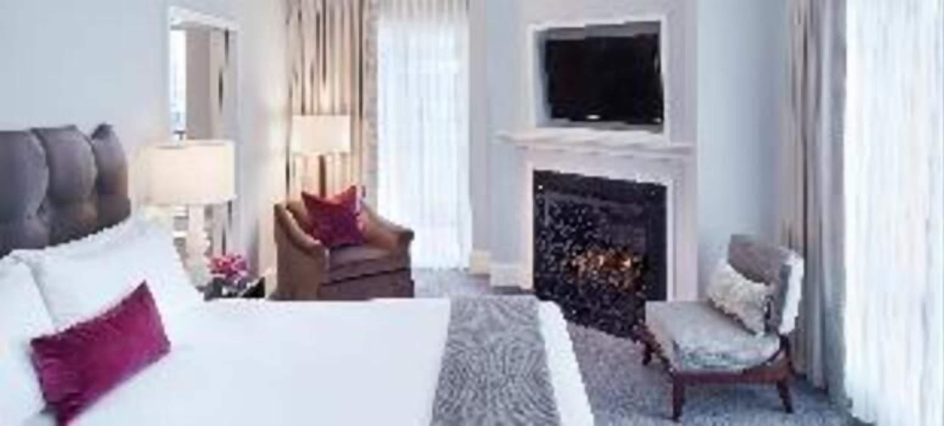 Egyptian cotton sheets, premium bedding, down comforters, pillowtop beds