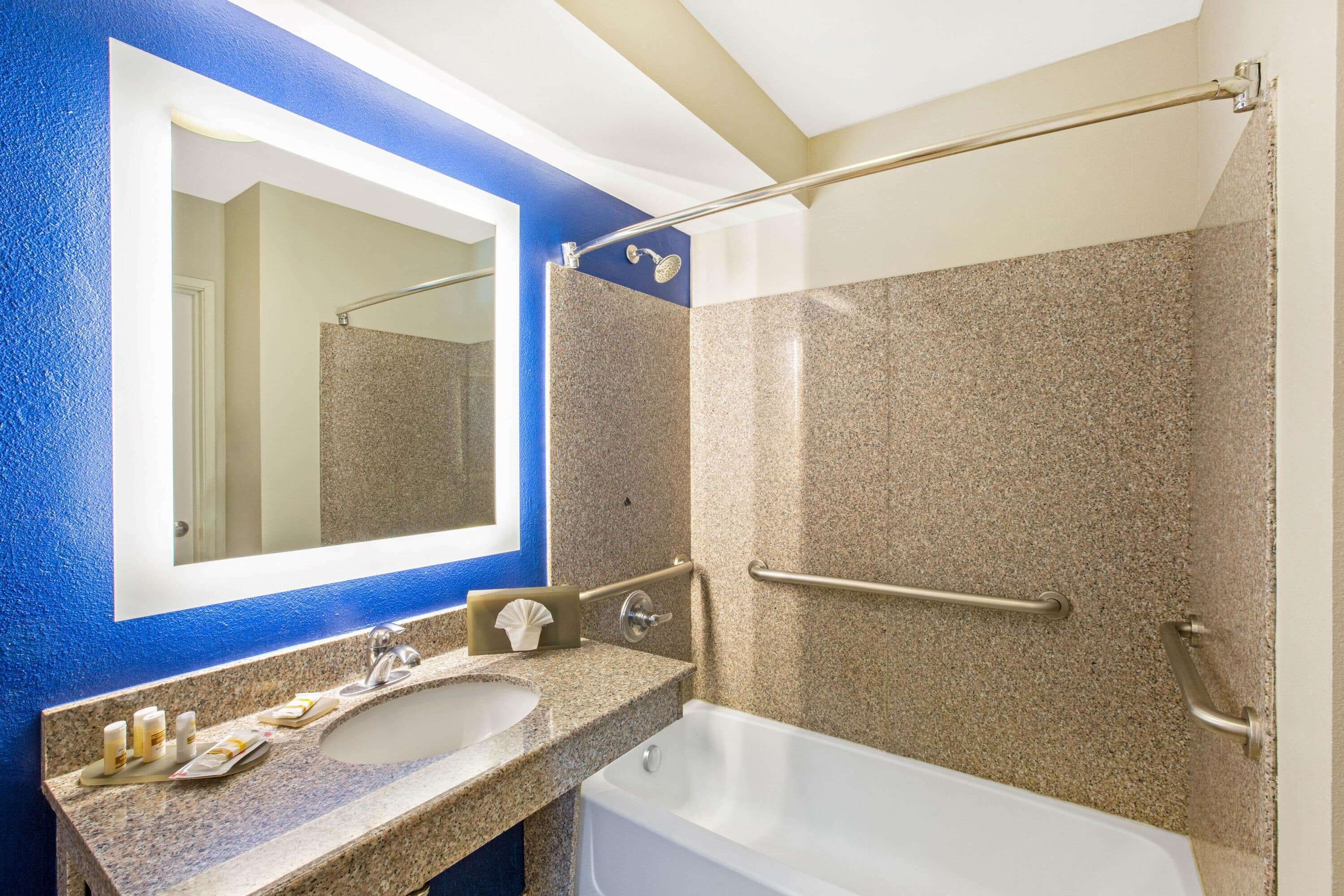 Photo - La Quinta by Wyndham NE Long Beach/Cypress