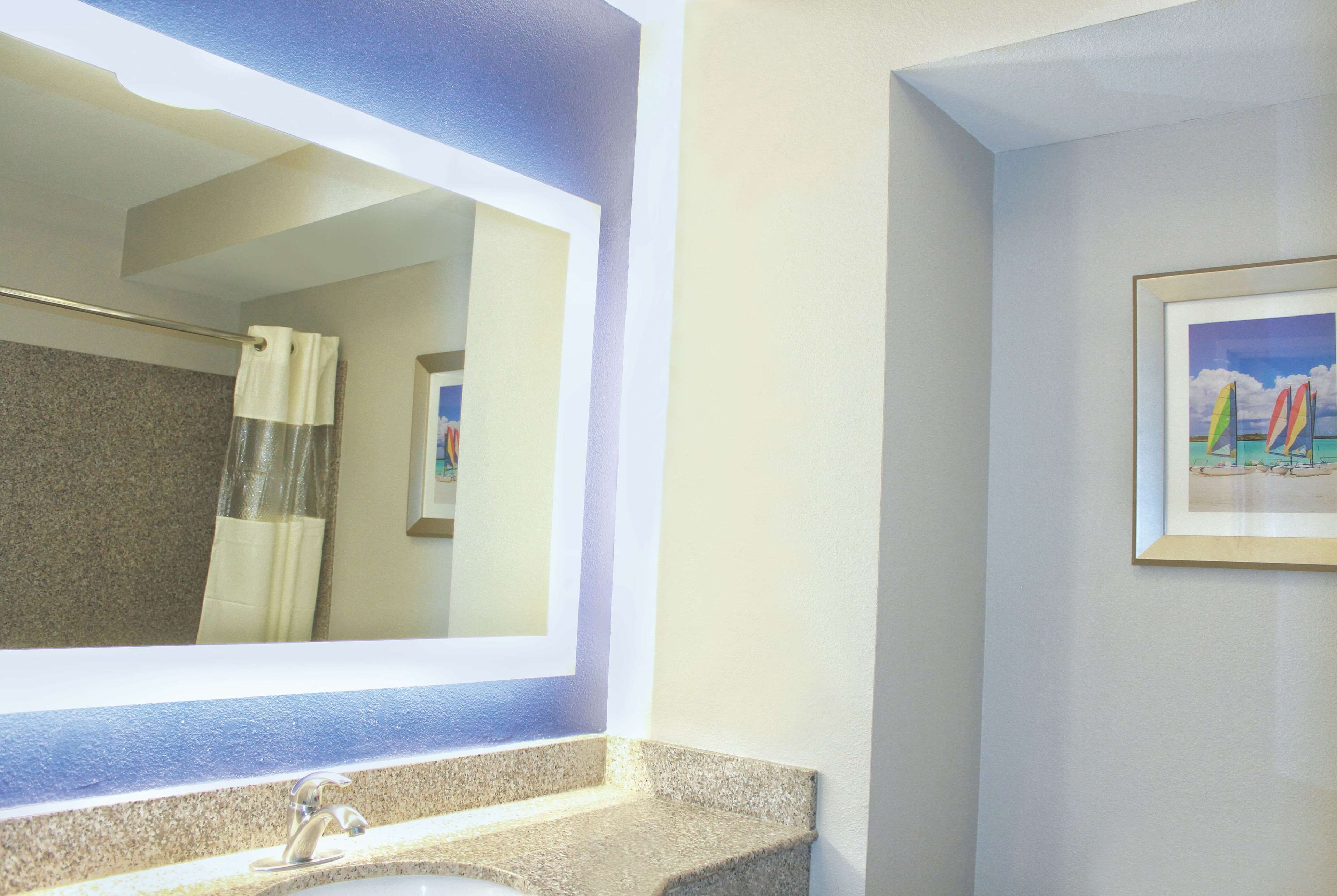 Photo - La Quinta by Wyndham NE Long Beach/Cypress