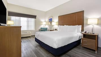 Sengetøy av topp kvalitet, safe på rommet og skrivebord