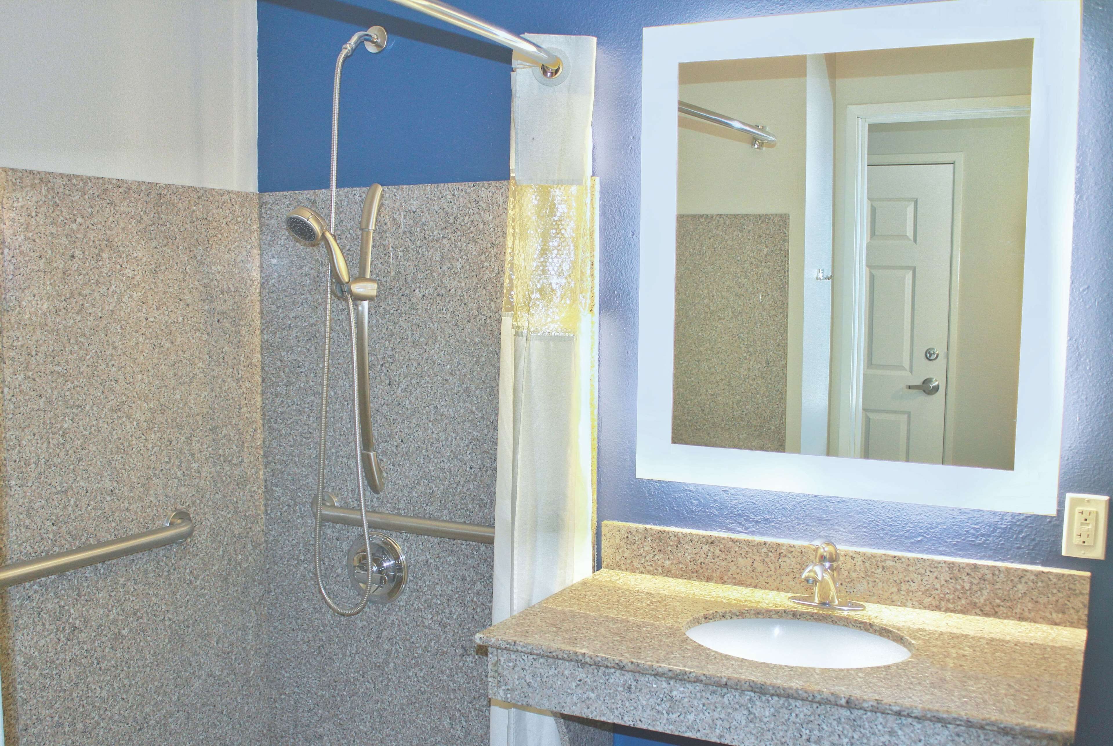 Photo - La Quinta by Wyndham NE Long Beach/Cypress