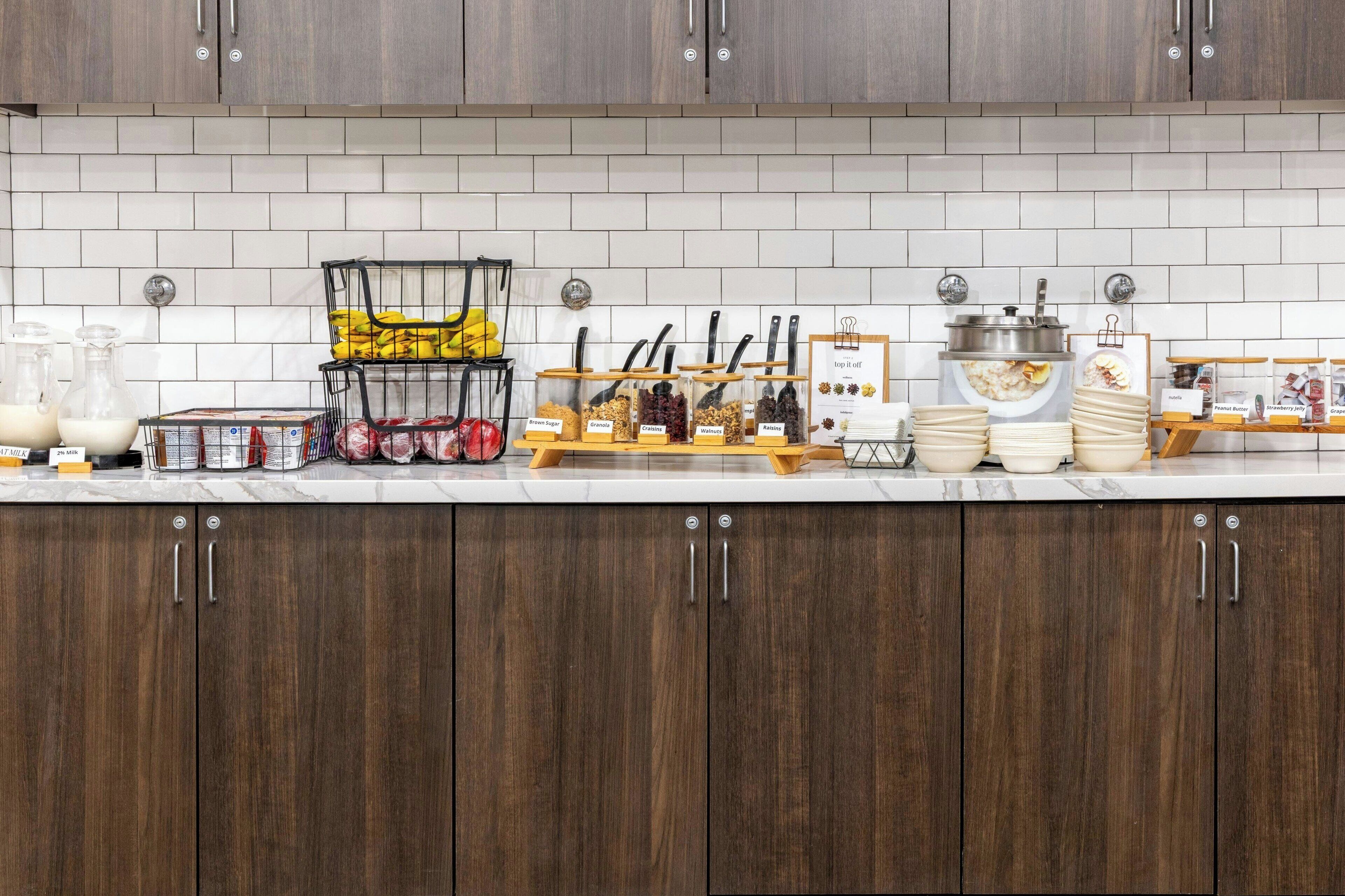 free buffet breakfast