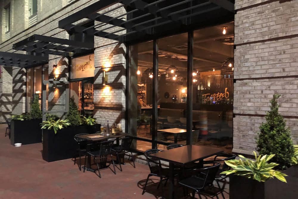 luxury hotels in Savannah