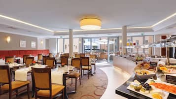 Dagelijks ontbijtbuffet (EUR 15 per persoon)