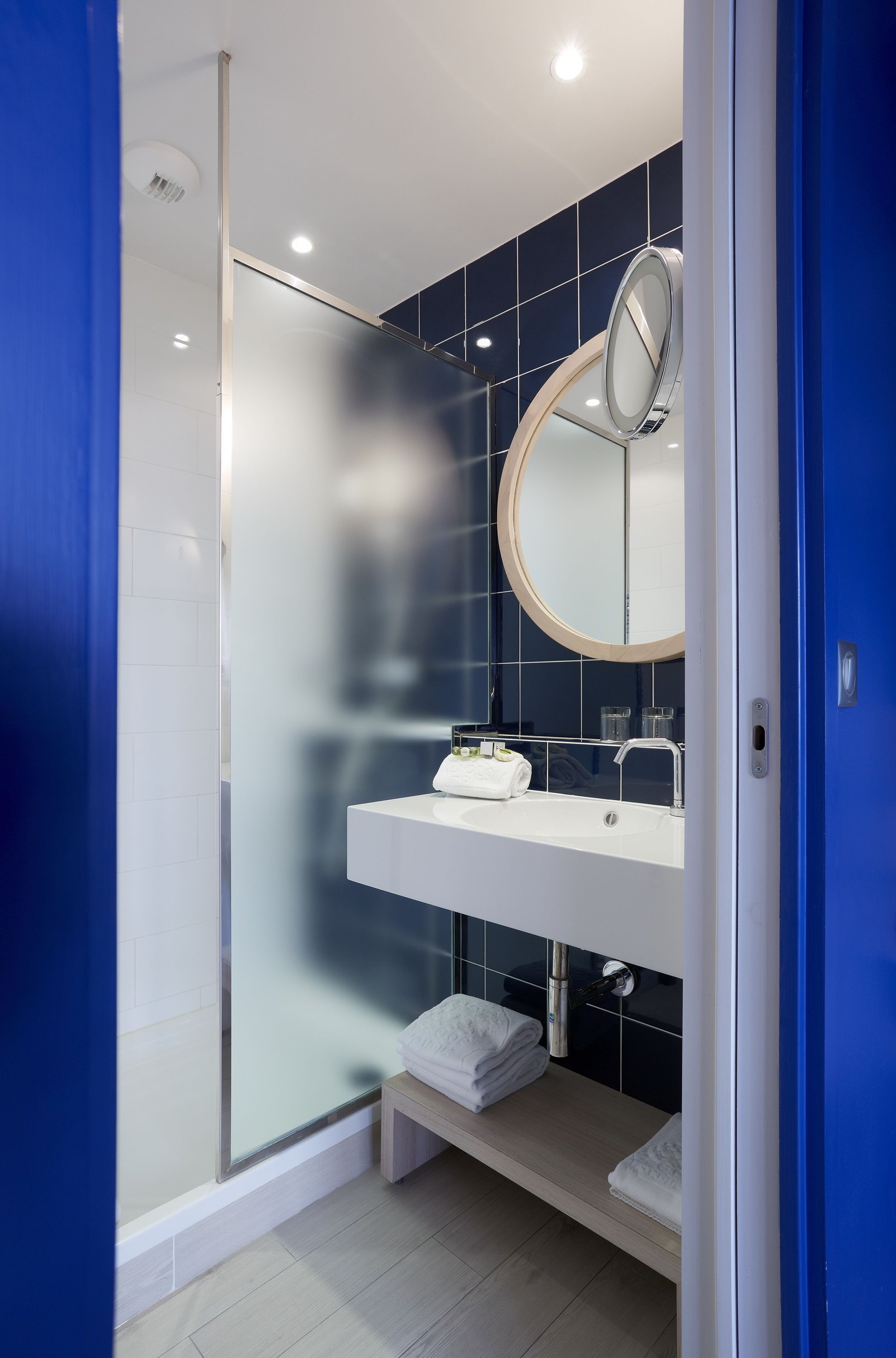 classic room, 1 queen bed, balcony | bathroom | designer toiletries, hair dryer, towels