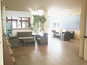 Kawasan tempat duduk lobi