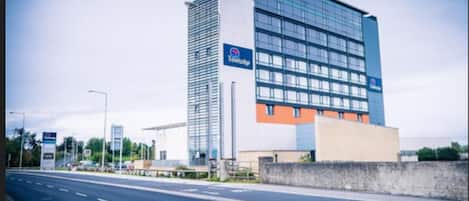 Facciata della struttura