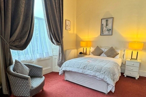 Standard Double Room, 1 Double Bed, Ensuite, City View | In-room safe, desk, blackout curtains, iron/ironing board