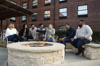 NYLO Las Colinas Hotel, Tapestry Collection by Hilton