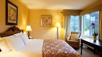 Standardzimmer, 1 King-Bett | Zimmersafe, Schreibtisch, Verdunkelungsvorhänge, Bügeleisen/Bügelbrett