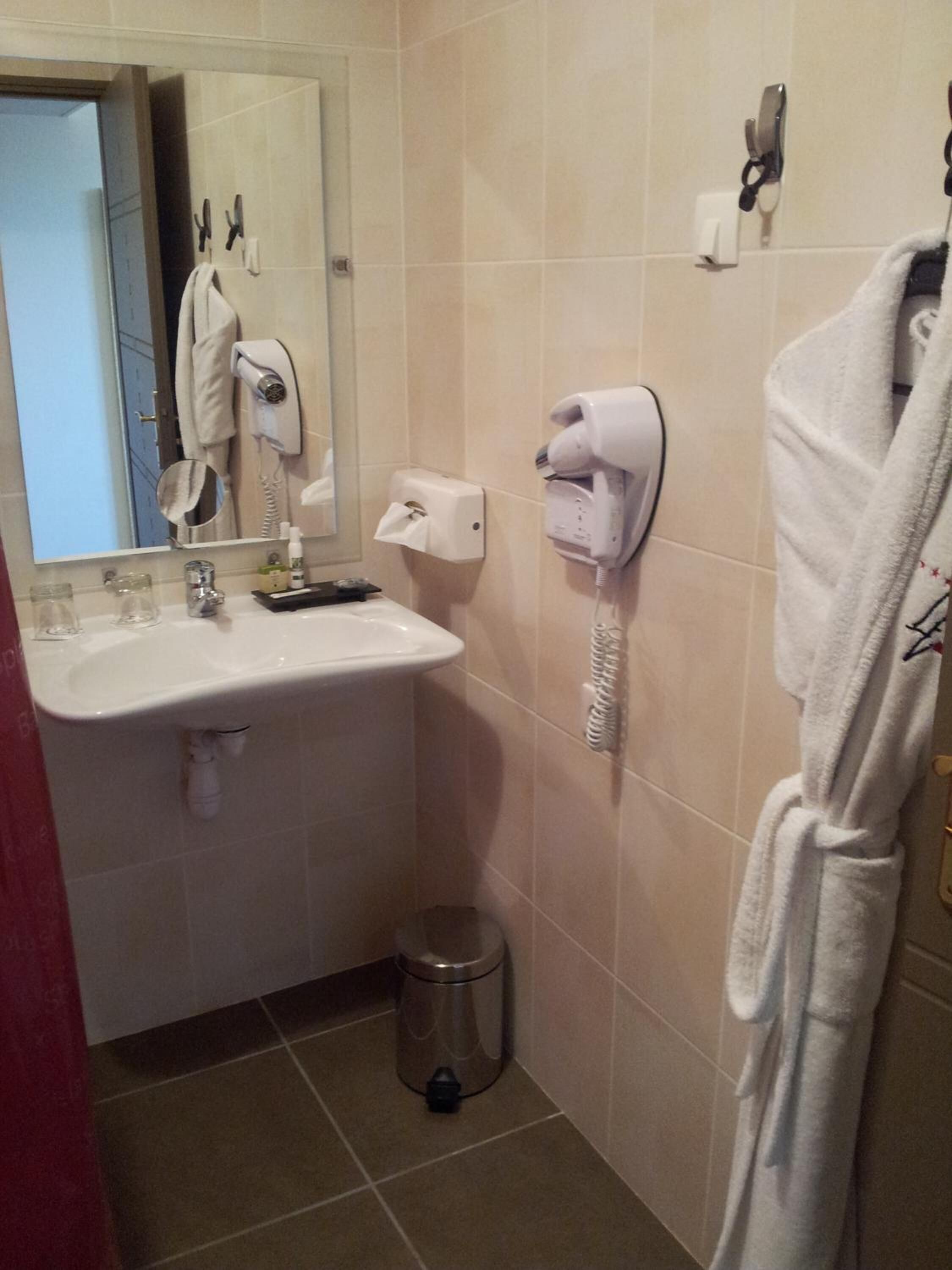 comfort double room | minibar, in-room safe, desk, blackout curtains