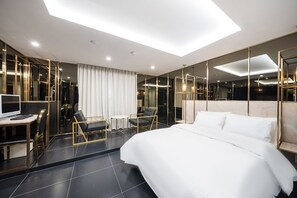 Minibar, coffres-forts dans les chambres, décoration personnalisée