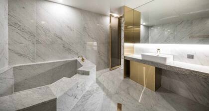 Amourex Hotel