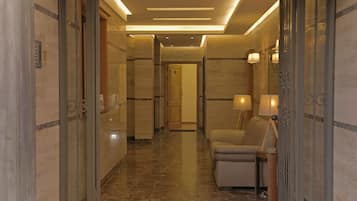 Pintu masuk interior
