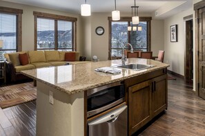 Condo, 2 Bedrooms | Private kitchen | Mini-fridge, microwave, stovetop, dishwasher - Trailhead Lodge (Steamboat Springs)