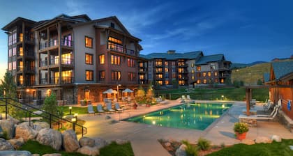 Trailhead Lodge