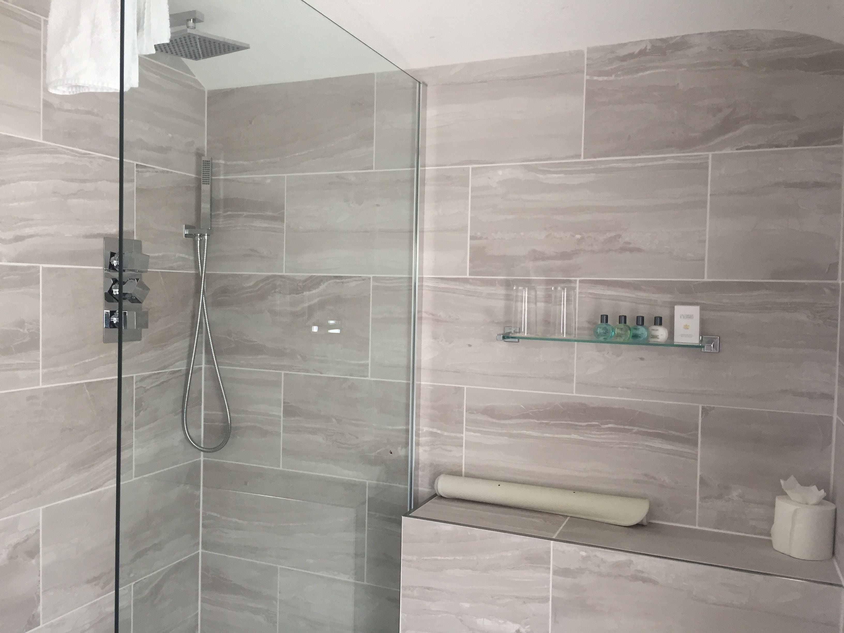 Quarto duplo | Banheiro | Toalhas de banho 
