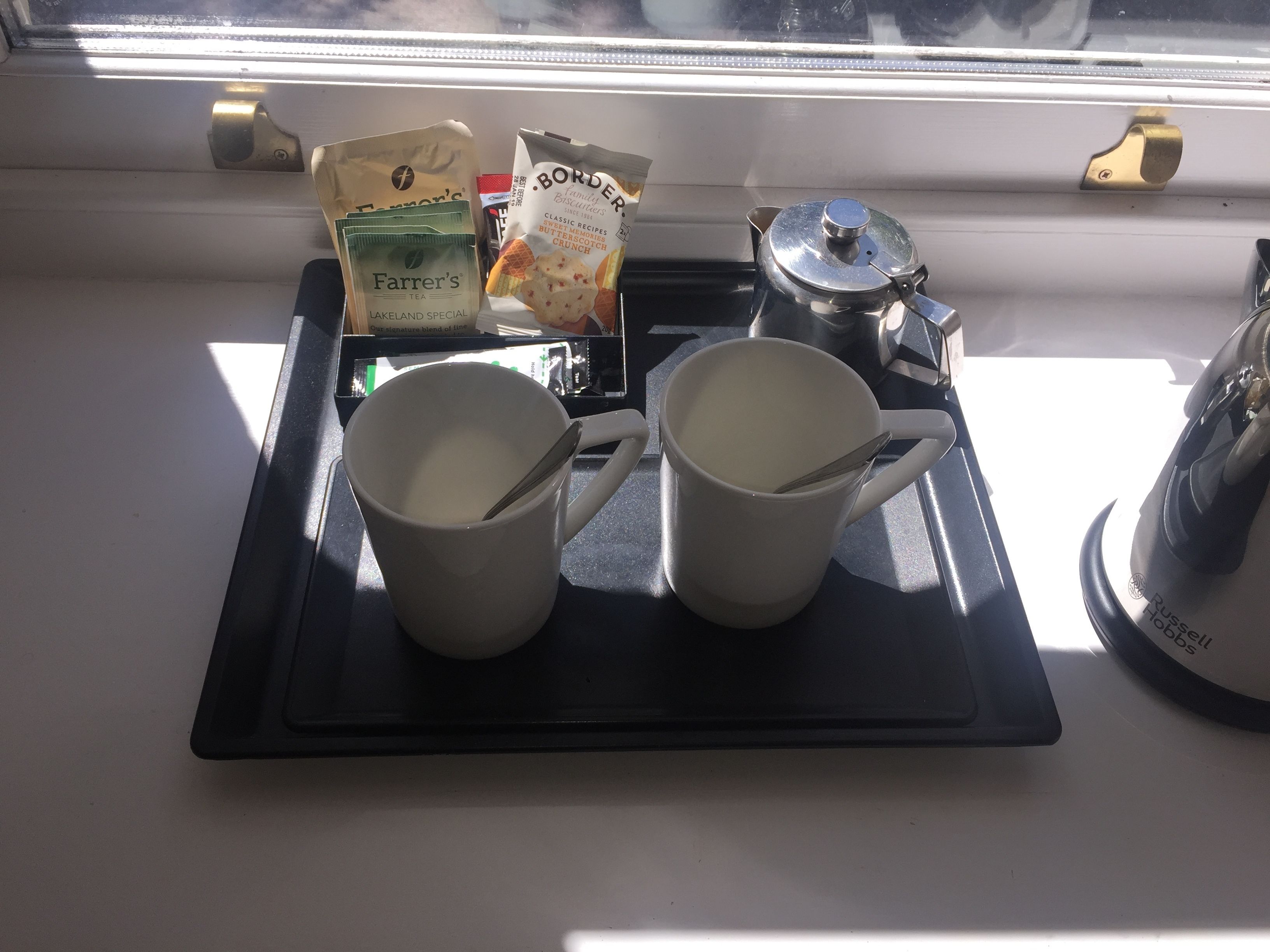 double room, lake view | room amenity