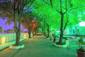 Parken ohne Service (kostenlos), Parkservice (kostenlos)