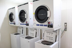 Laundry room - Hotel Mystays Sapporo Aspen (Sapporo)