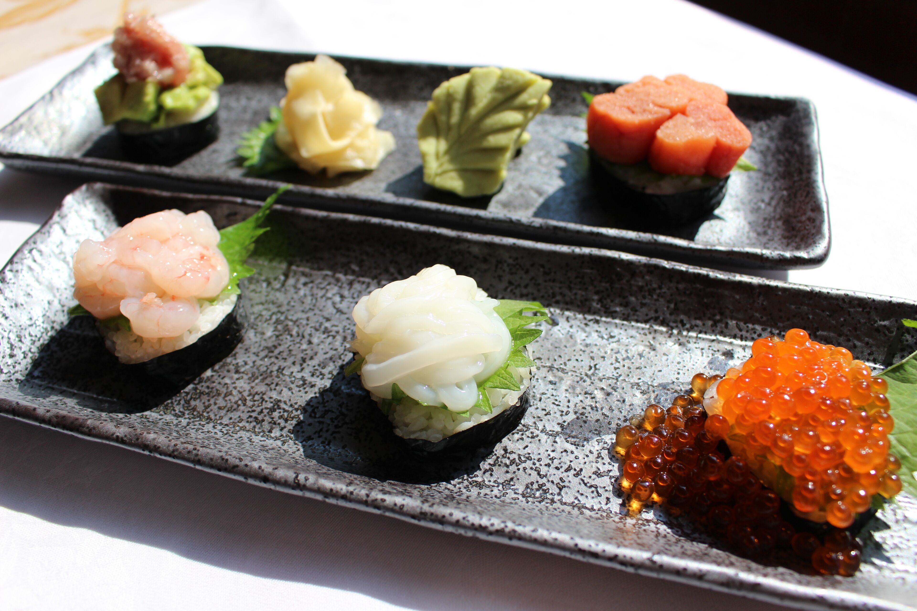 daily buffet breakfast (jpy 2090 per person)