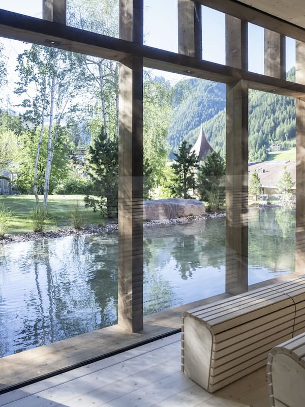 Couples treatment rooms, sauna, steam room, Turkish bath