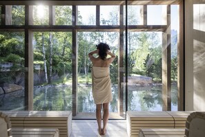 Couples treatment rooms, sauna, steam room, Turkish bath