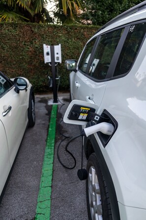 Punto de recarga de coches eléctricos