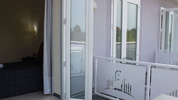 Habitación individual Confort, balcón | Servicios de la habitación
