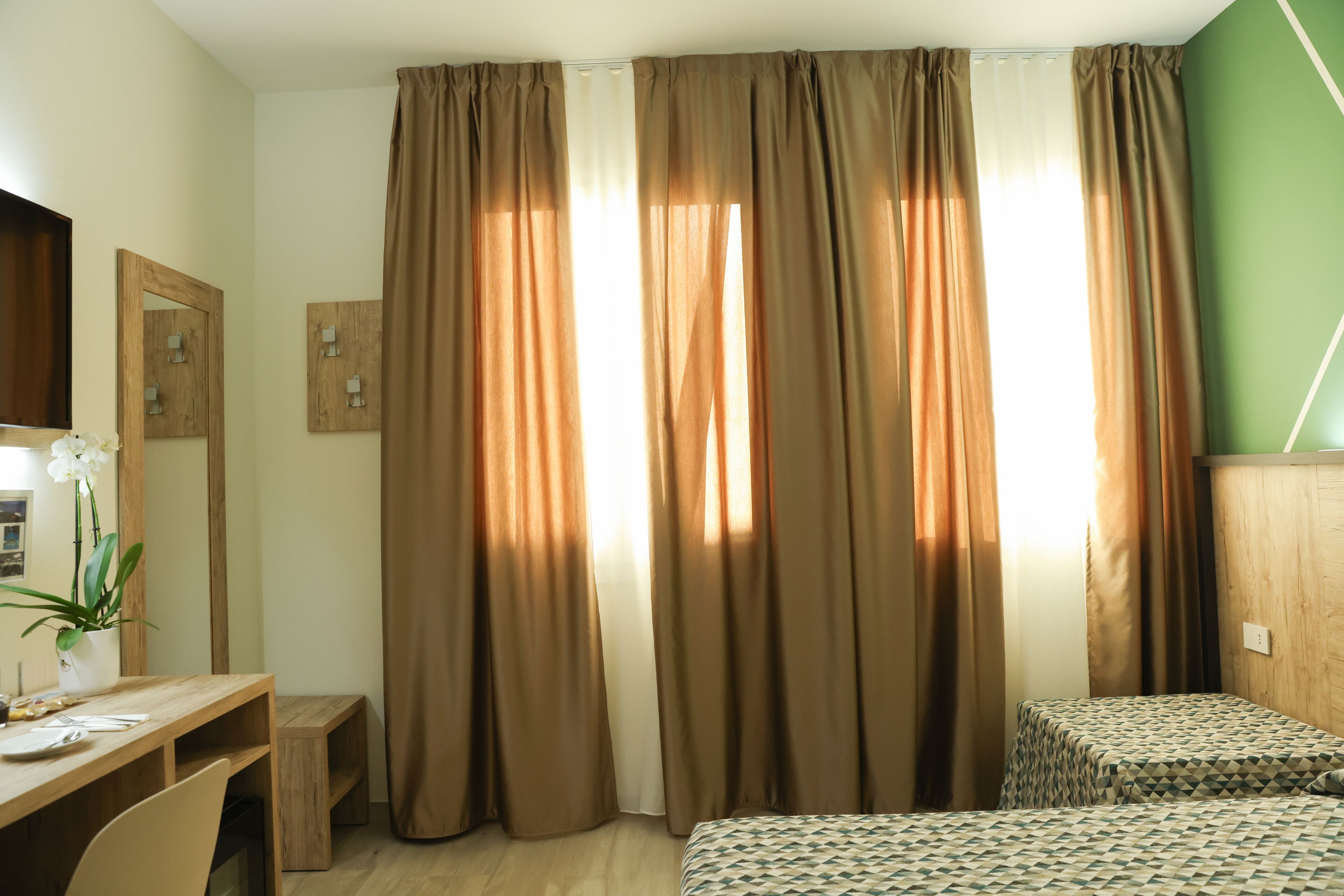 Chambre Supérieure | Minibar, coffres-forts dans les chambres, bureau