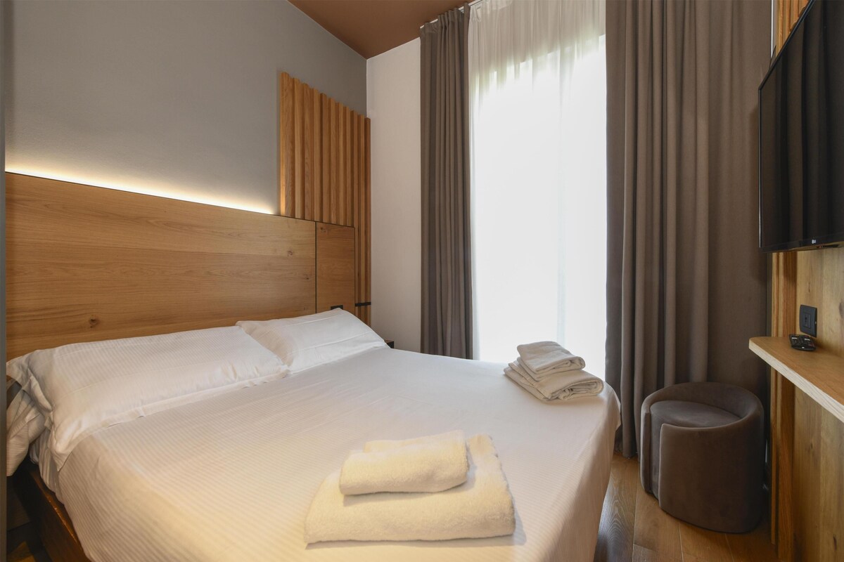 Standard Room, 1 Double Bed, Non Smoking (Small Room;French Size Bed 140 Cm)