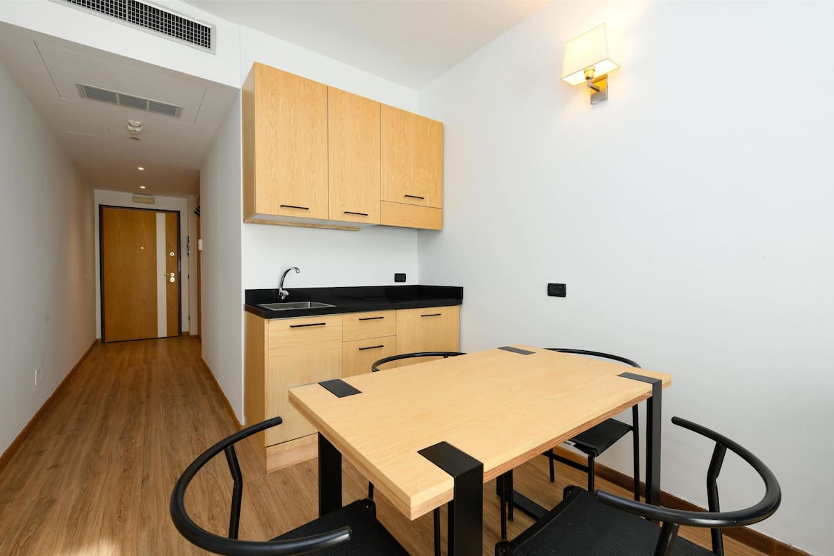 家庭套房, 多張床, 非吸煙房, 小廚 (Family Queen Suite with Kitchenette) | 私人小型廚房