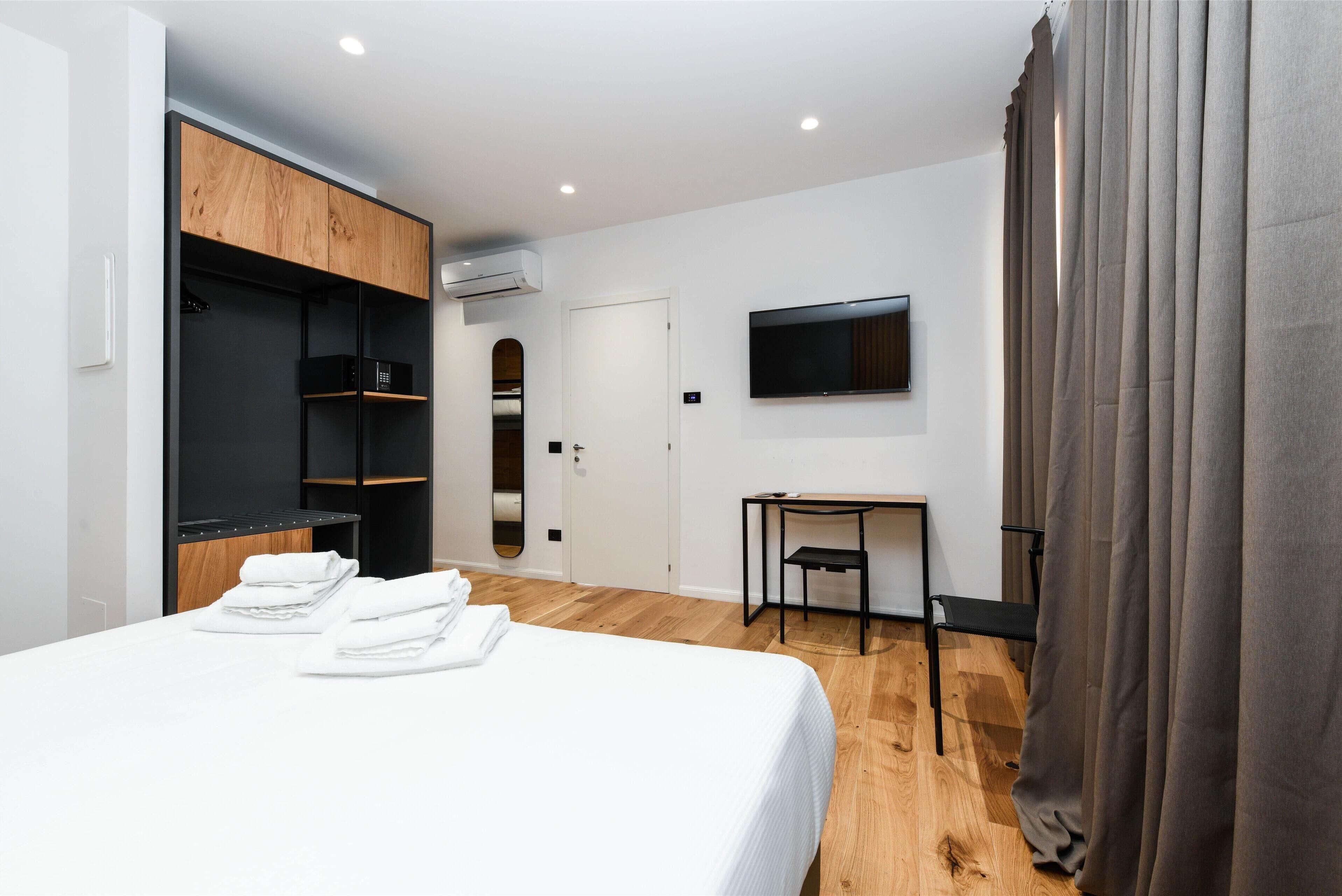 Camera familiare, letti multipli, non fumatori, edificio separato | Biancheria da letto ipoallergenica, copriletto in piuma