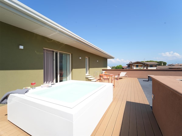 Suite, 1 Queen-Bett, Nichtraucher (with Two Single SofaBeds) | Zimmerausstattung