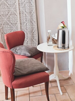 Superior tweepersoonskamer | Individueel gedecoreerd, individueel gemeubileerd, gratis wifi