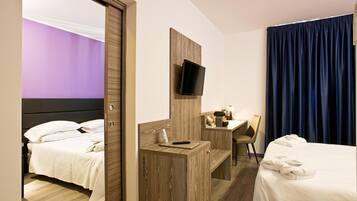 In-room safe, desk, free WiFi, bed sheets