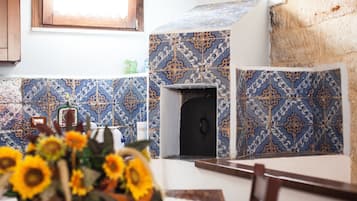 Apartment, 2 Bedrooms | Private kitchen | Stovetop, coffee/tea maker, cookware/dishes/utensils