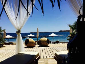 Private beach, free beach cabanas, sun loungers, beach umbrellas