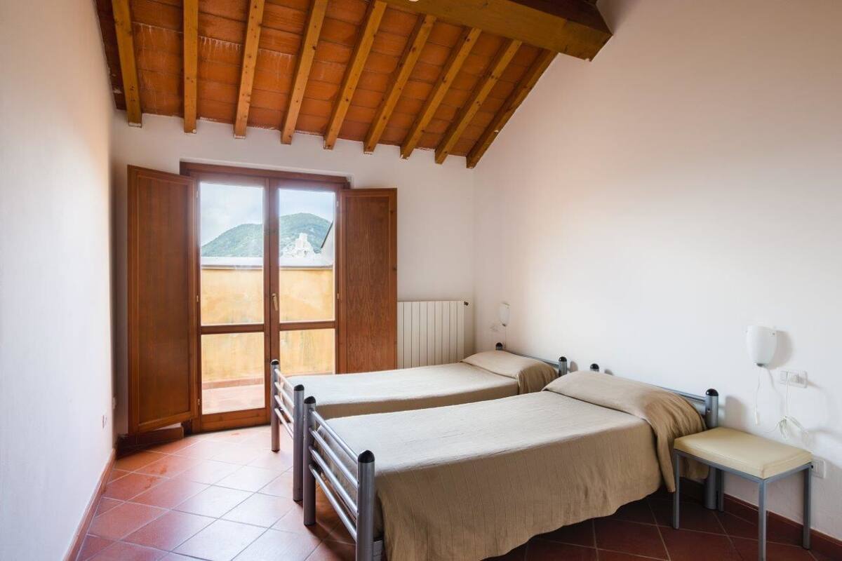 Soundproofing, bed sheets, wheelchair access