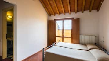 Comfort-Doppelzimmer, Balkon, HĂŒgelblick