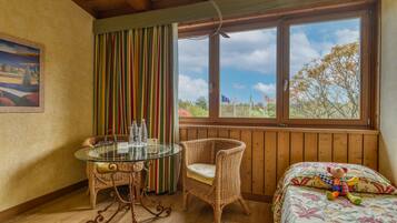 Chambre Triple Supérieure, 1 lit double et 1 canapé-lit