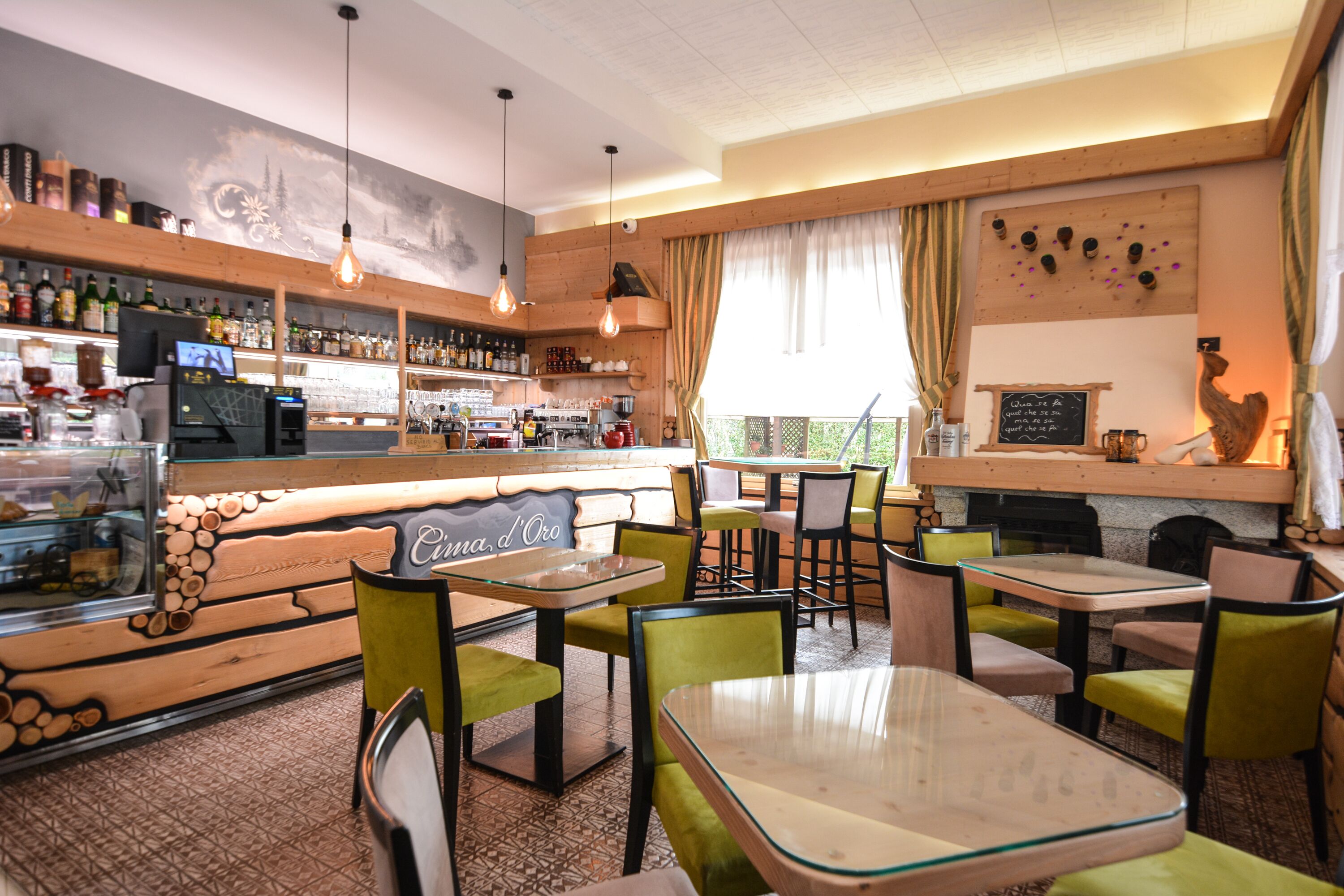 breakfast, lunch, dinner served; seafood, garden views