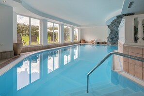 Indoor pool - Hotel Falknerhof (Umhausen)