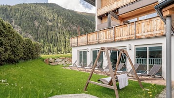 Sauna, hammam, soins de réflexologie, 2 salles de soins