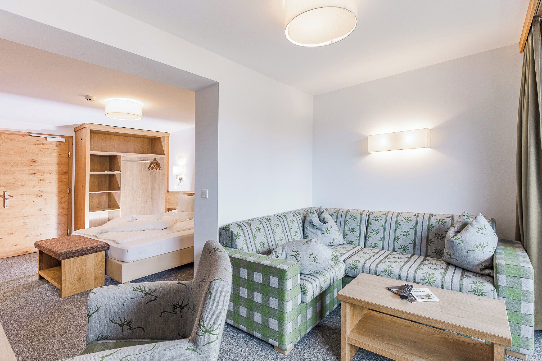 Family Suite | In-room safe, individually decorated, individually furnished, free WiFi