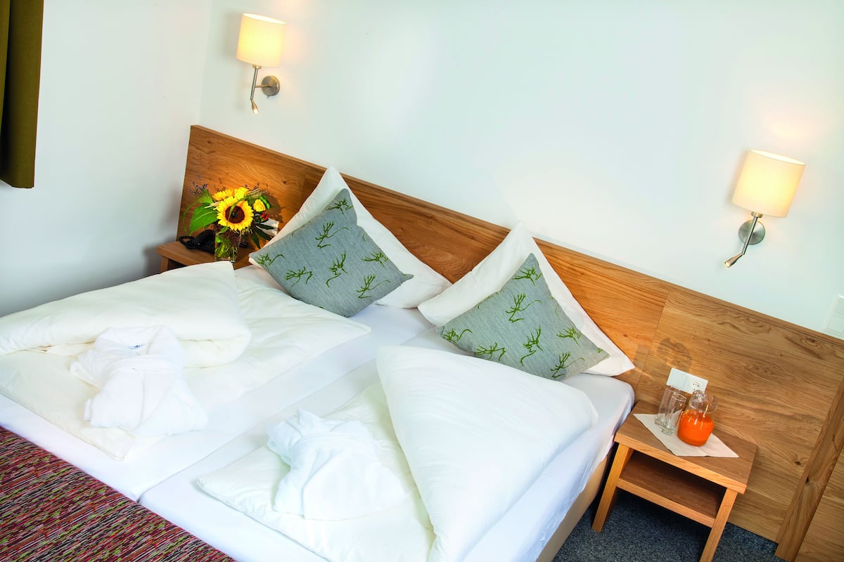 In-room safe, rollaway beds, free WiFi