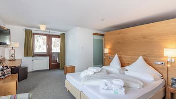 Classic-Doppelzimmer (Hemerkogel) | Zimmersafe, kostenloses WLAN, individuell dekoriert