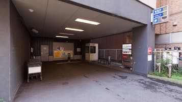 Self-parking (surcharge) 1500 per night