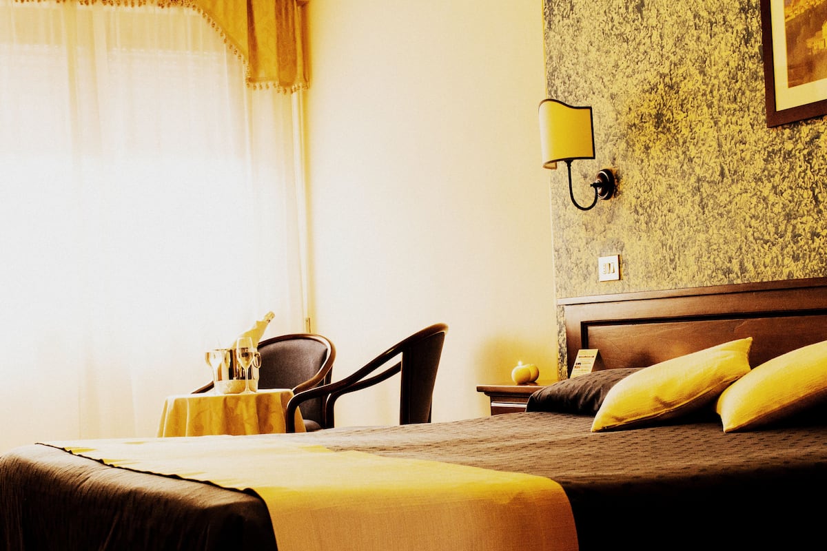 In-room safe, desk, free WiFi, bed sheets